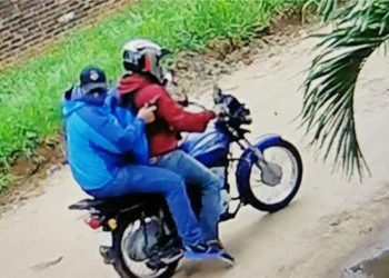 COGOTEAN A JOVEN TRABAJADOR A PUNTA  DE CUCHILLO