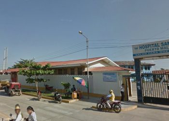 QUEDÓ TENDIDO EN EL PAVIMENTO