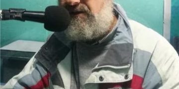 Quitan licencia  a sacerdote  argentino de  Puno que pidió  renuncia de Dina  Boluarte: “Vaya a  descansar a su  tierra y reflexione”