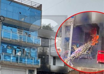 Atacan casa de gobernador  de Huancavelica y prenden  fuego a la casa de su hermano