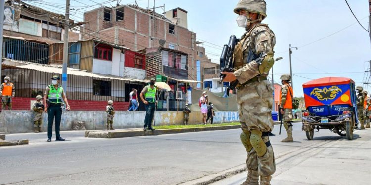 GOBIERNO DE DINA BOLUARTE DECLARA ESTADO DE EMERGENCIA  EN TAMBOPATA Y TAHUAMANU EN MADRE DE DIOS