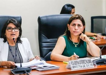 68 MINI BOMBEROS VOLUNTARIOS RECIBIERON  DIPLOMAS DE GRADUACIÓN