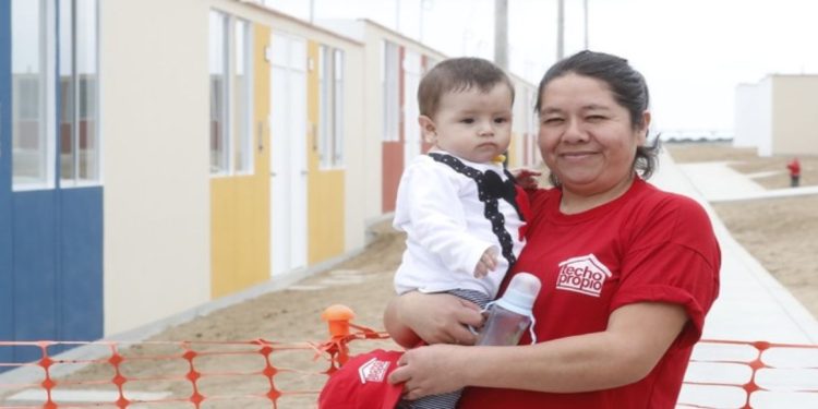 MINISTERIO DE VIVIENDA TRANSFIERE S/ 200 MILLONES  PARA PROGRAMA TECHO PROPIO