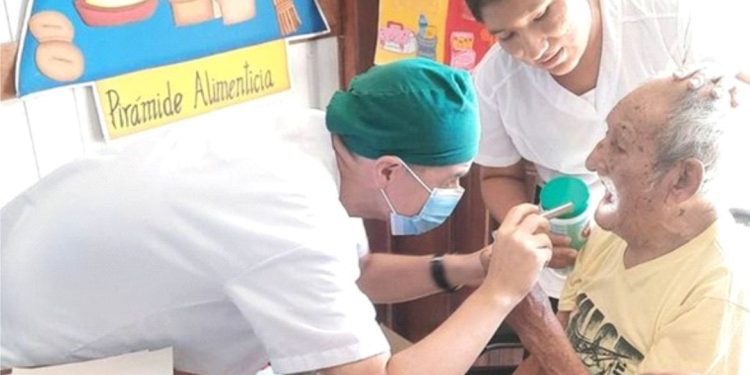 REALIZÓ JORNADA MÉDICA Y  ODONTOLÓGICA A FAVOR DE LOS  ABUELITOS DEL ALBERGUE APAKTONE