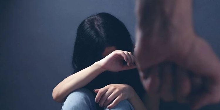 BRASILERO TERMINA EN COMISARÍA POR MALTRATO A LA MUJER