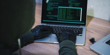 OBTENGA MÁS INFORMACIÓN SOBRE EL PHISHING, UNO DE LOS ATAQUES CIBERNÉTICOS DE MÁS RÁPIDO  CRECIMIENTO DESDE LA PANDEMIA
