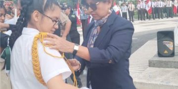 SE REALIZÓ IMPOSICIÓN DE MANDO A BRIGADIERES GENERALES  Y POLICÍAS ESCOLARES DE II.EE. PÚBLICAS Y PRIVADAS