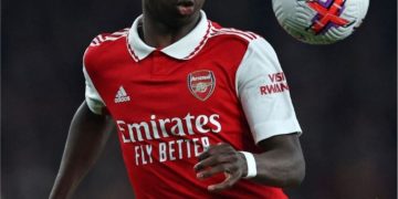 Bukayo Saka amplía  contrato con el  Arsenal hasta el 2027