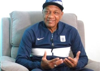 José Velasquez en contra de  captar jugadores con raíces  peruanas nacidos fuera