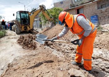OCHO REGIONES RECIBEN MÁS DE S/ 32 MILLONES PARA  EJECUTAR OBRAS DE SANEAMIENTO, PISTAS Y VEREDAS