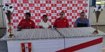 INSTITUCIONES EDUCATIVAS  RECIBIERON BALONES FIFA