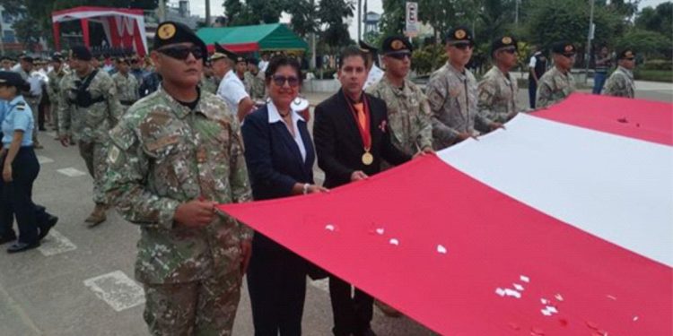 DESFILE DE HOMENAJE POR EL DIA DE LA JURA DE LA BANDERA