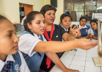 MINEDU OFRECE 113 MIL  PLAZAS PARA REASIGNACIÓN  DOCENTE 2O23