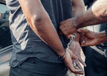 DETIENEN MENOR  POR ROBO  AGRAVADO