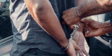 DETIENEN MENOR  POR ROBO  AGRAVADO