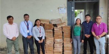 DON JAQUE ENTREGA DIARIOS A UNAMAD